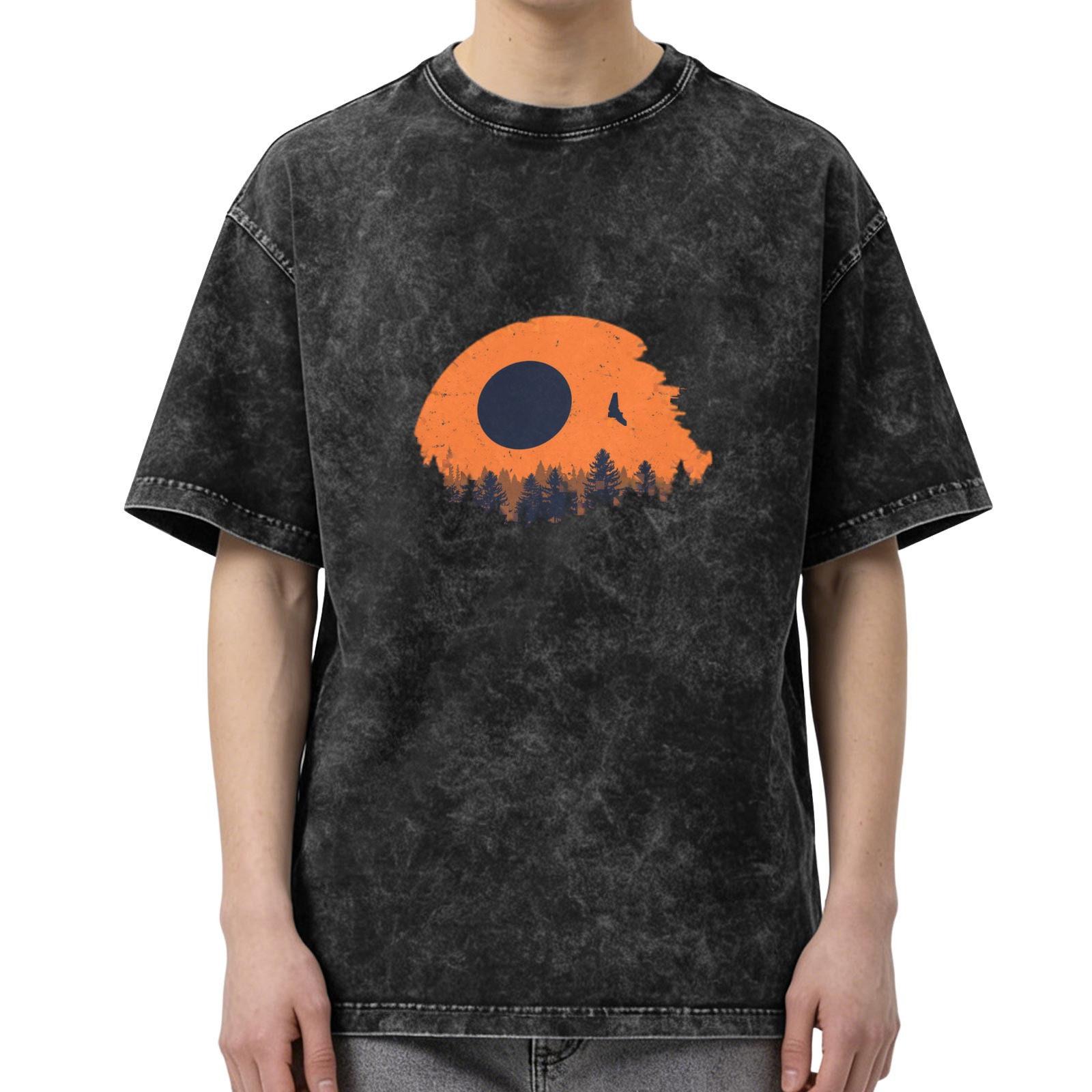 Distressed washed black loose short-sleeved T-shirt with outdoor forest sunset bird pattern design