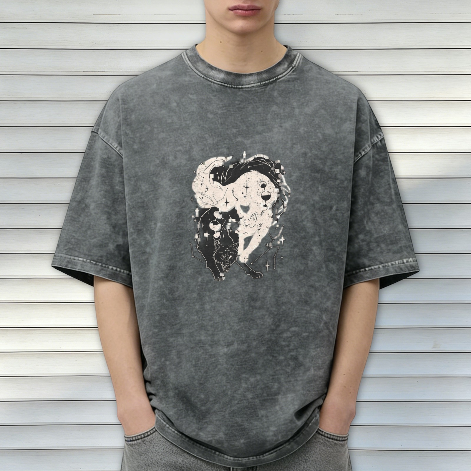 Distressed black loose short-sleeved T-shirt with starry sky nine-tailed fox pattern