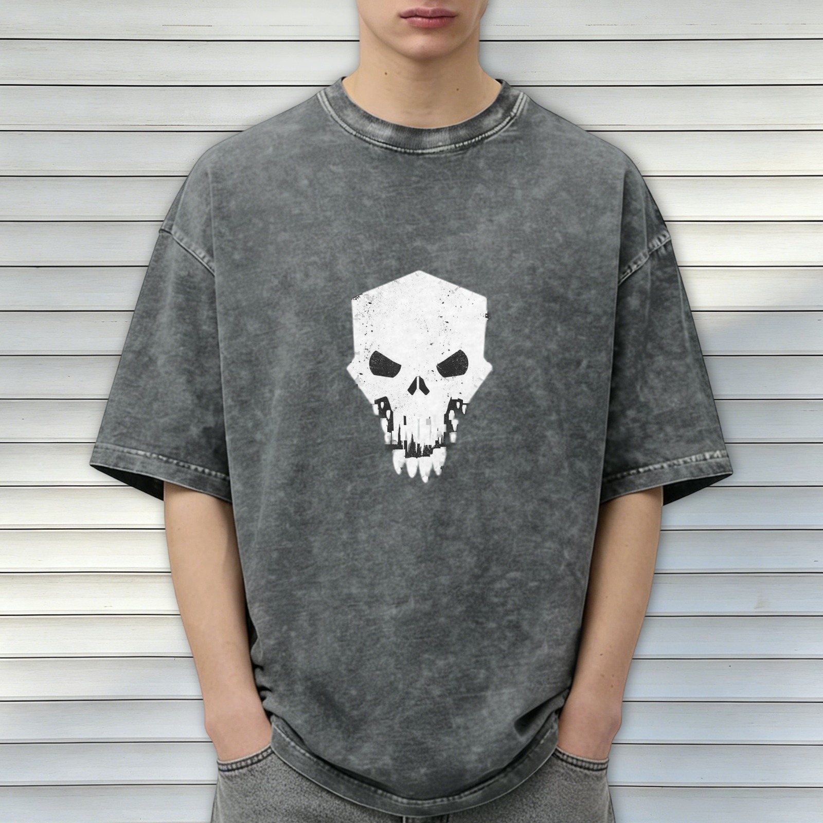 Oversized Acid Wash T-Shirt With Geometric Skull Graphic