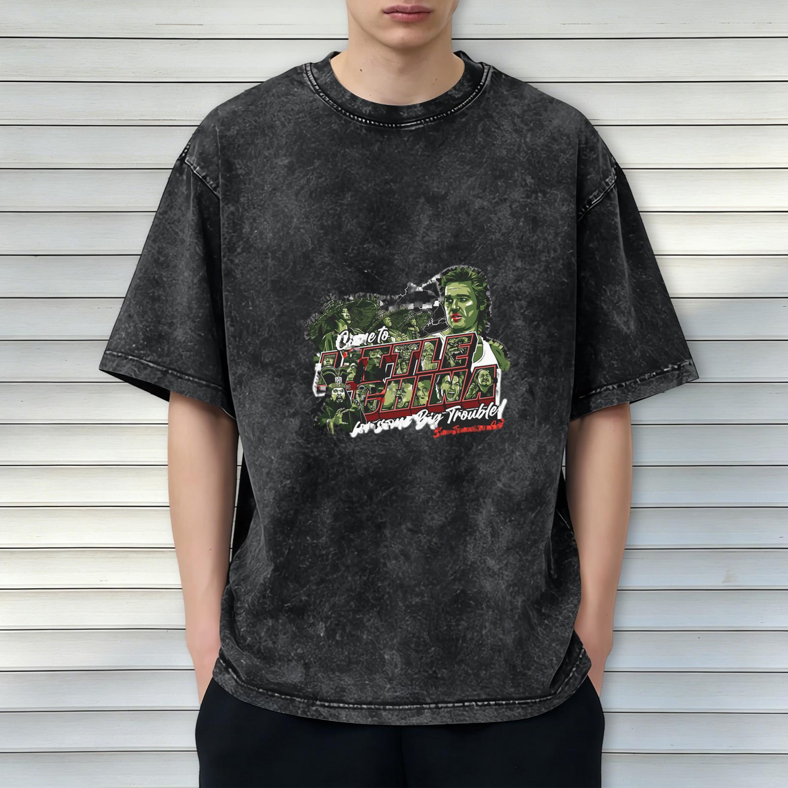 Retro washed black short-sleeved T-shirt with movie 