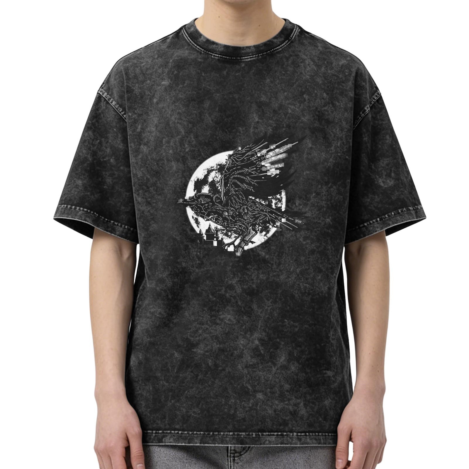 Distressed washed black crow and moth pattern round neck short-sleeved T-shirt