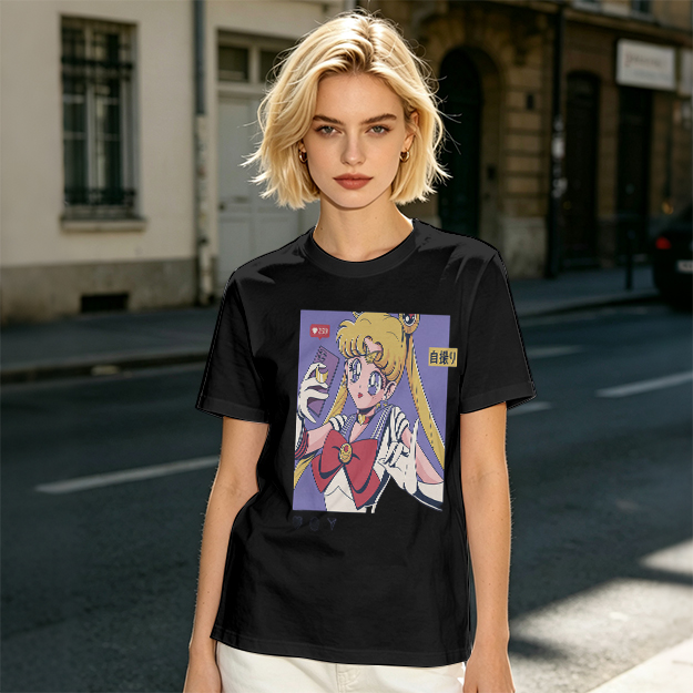 Olive T-shirt with Sailor Moon Selfie Anime Print