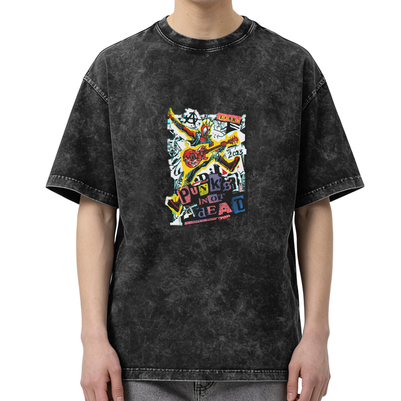 Oversized Acid Wash T-Shirt with Punk Spider Graphic Print - 'Punks Not Dead' Design