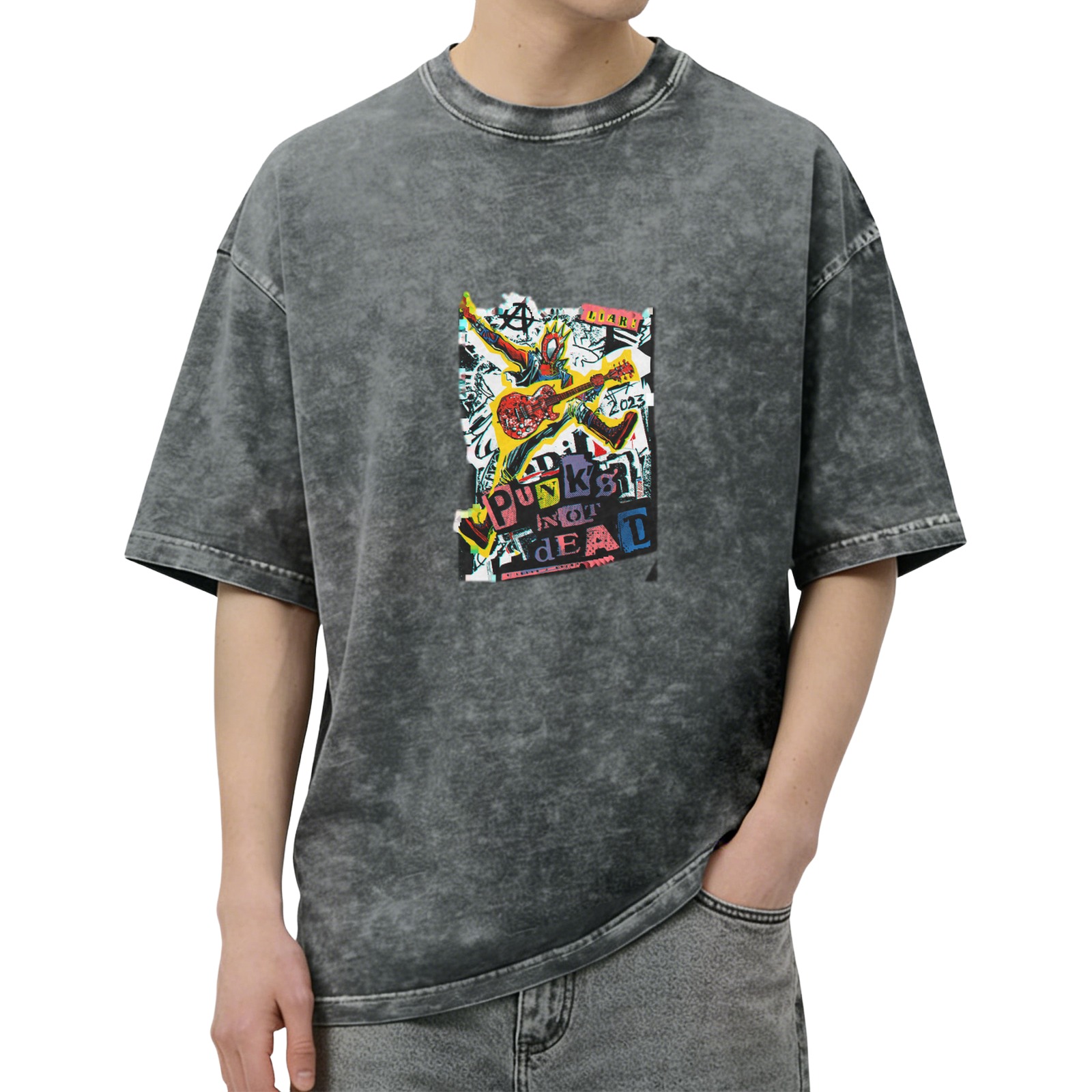 Oversized Acid Wash T-Shirt with Punk Spider Graphic Print - 'Punks Not Dead' Design