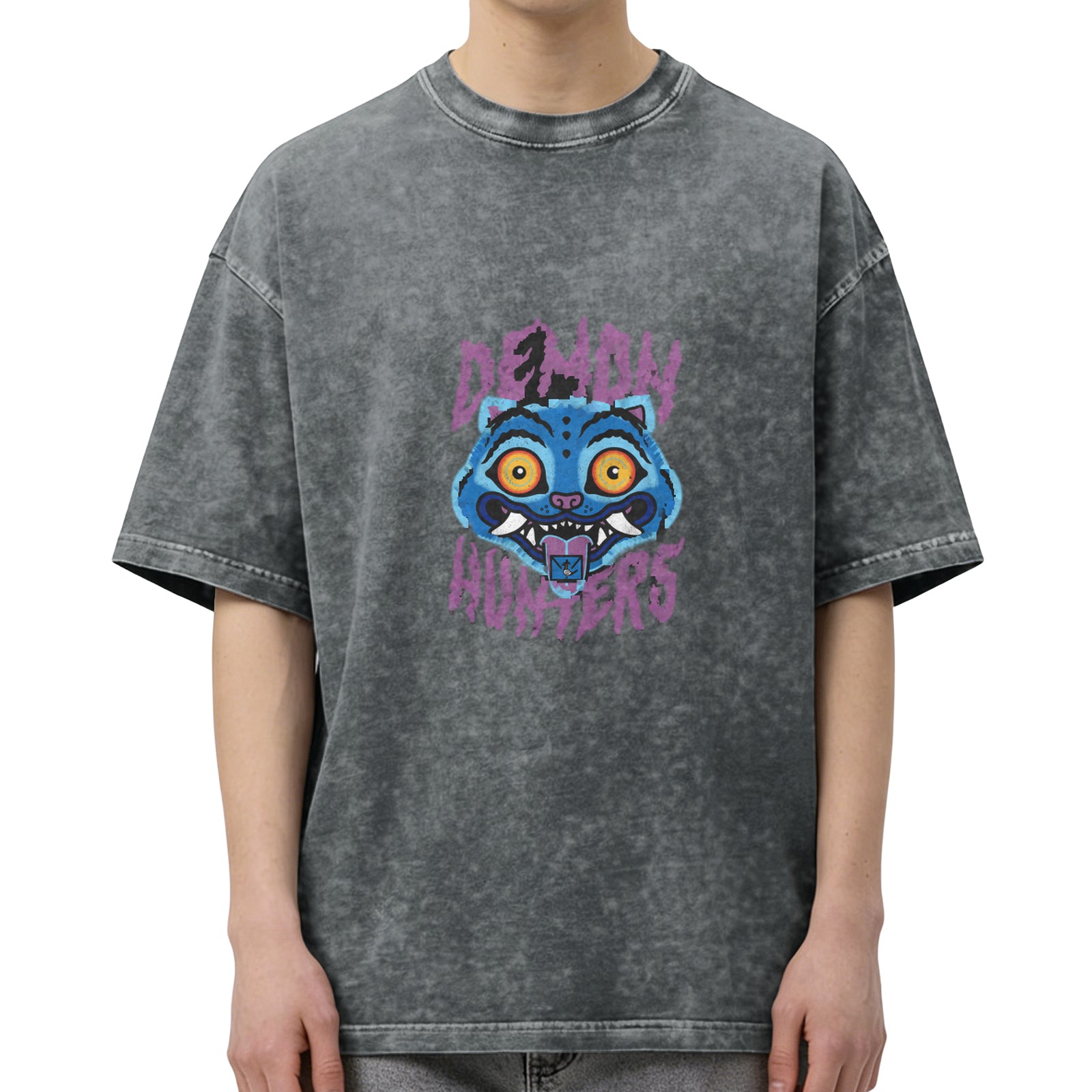 Distressed washed black Demon Hunter themed printed short-sleeved T-shirt
