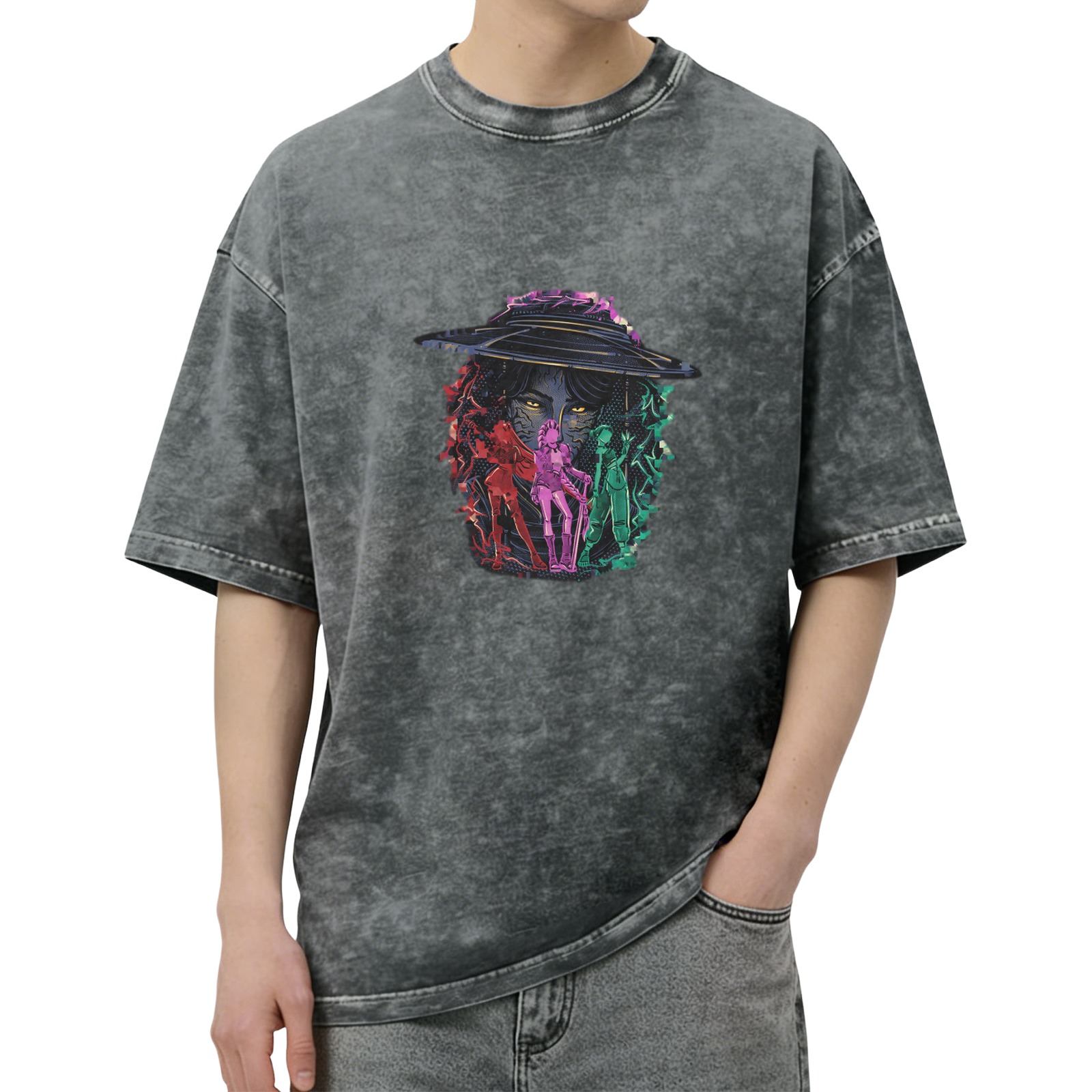 Distressed black loose short-sleeved T-shirt with cyber style character print