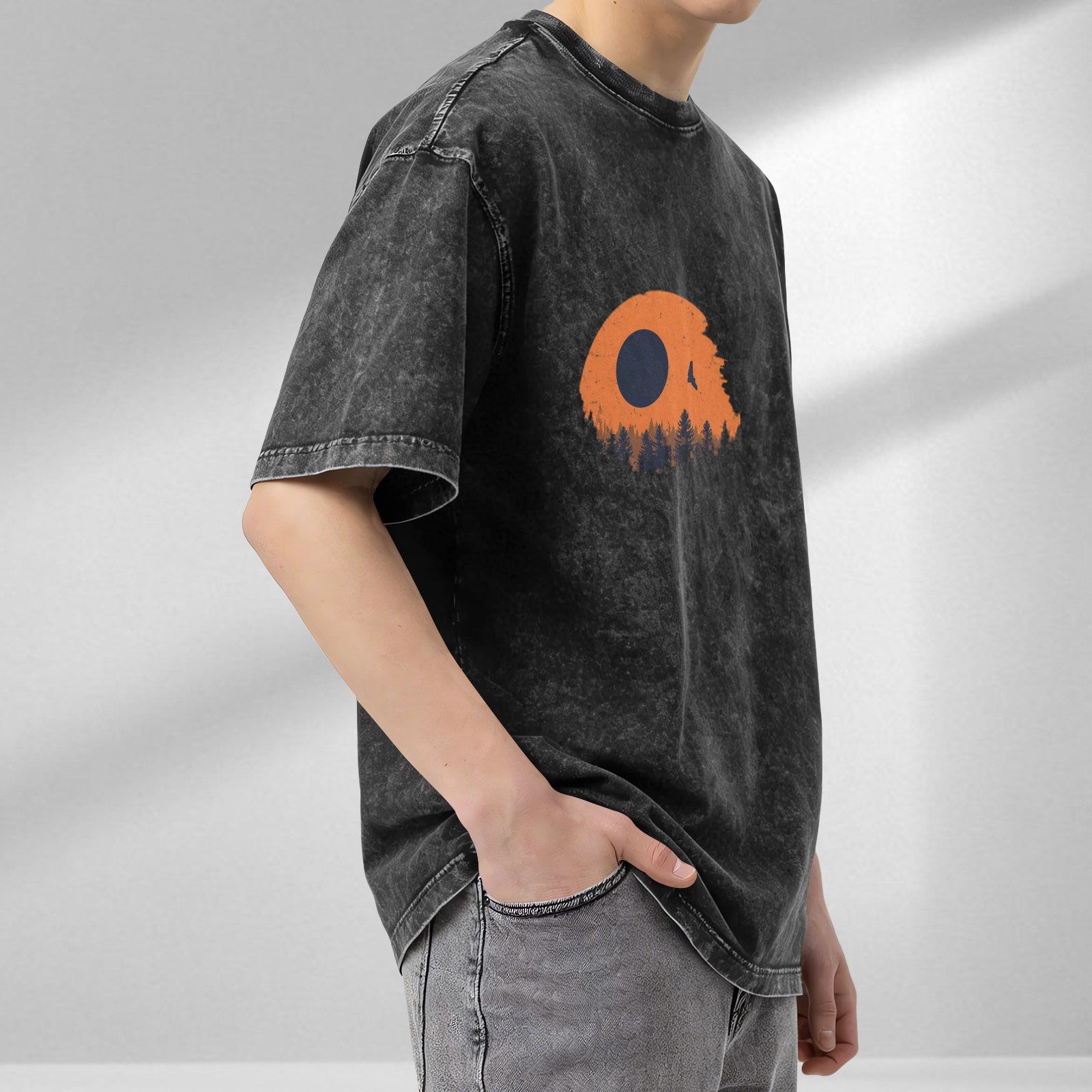 Distressed washed black loose short-sleeved T-shirt with outdoor forest sunset bird pattern design