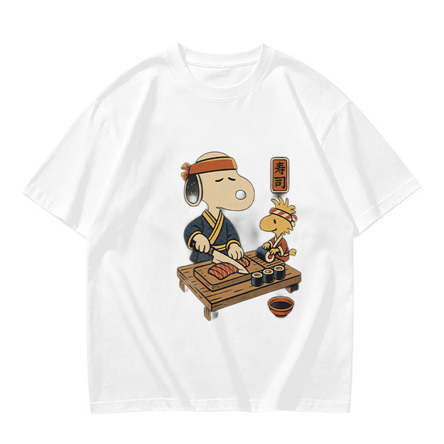 Olive T-shirt with Snoopy and Woodstock making sushi print