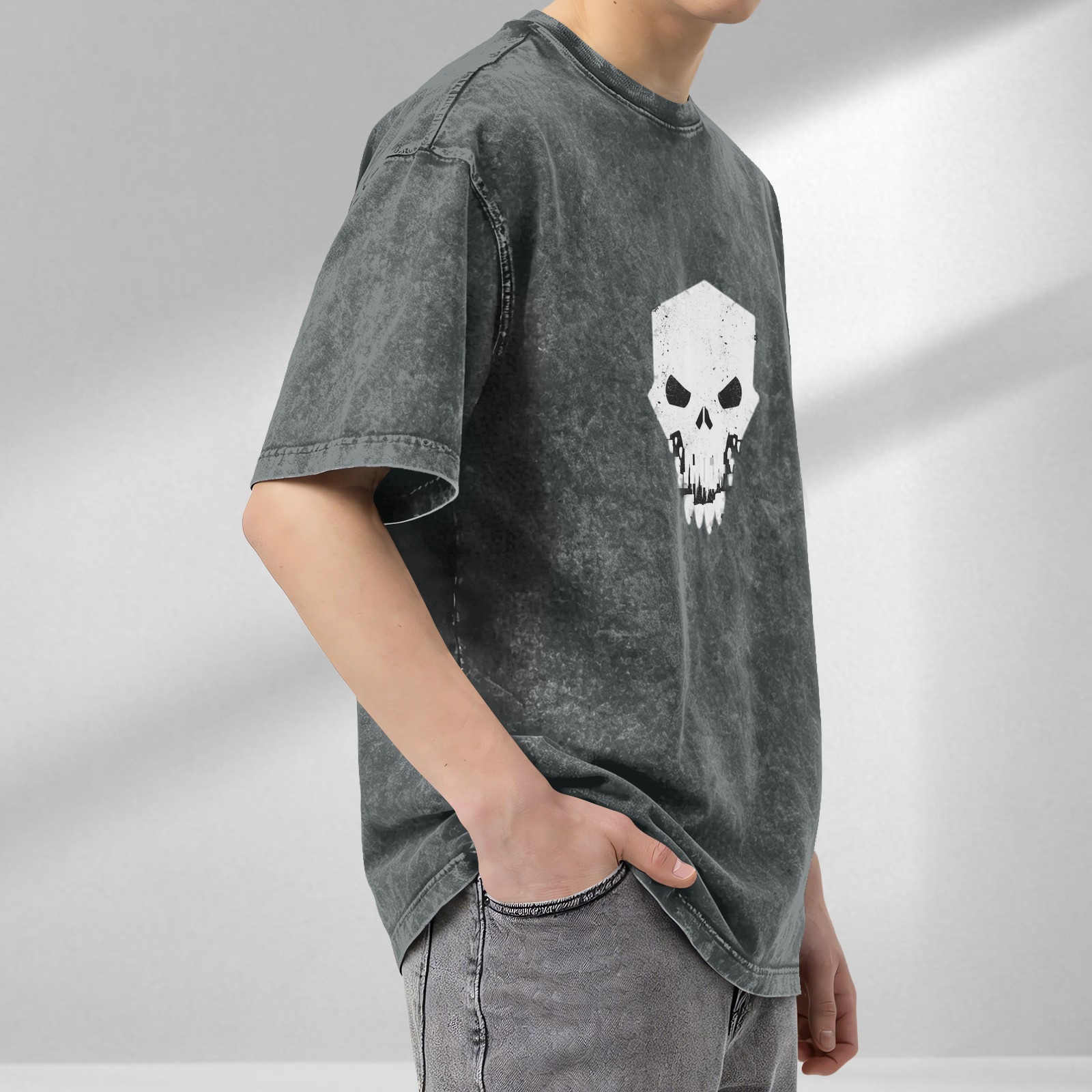 Oversized Acid Wash T-Shirt With Geometric Skull Graphic