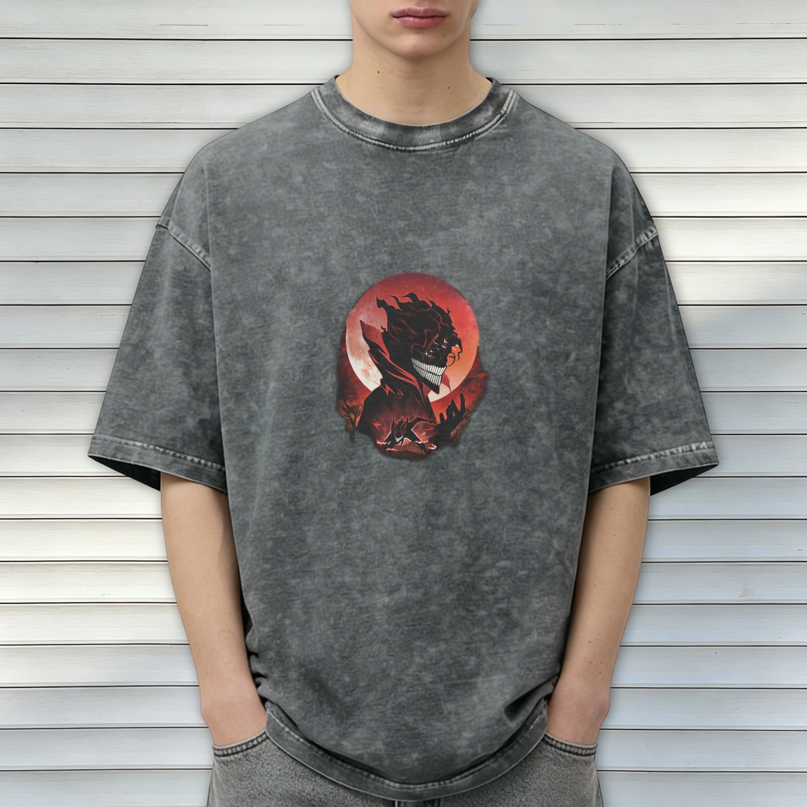 Distressed black loose short-sleeved T-shirt anime style red moon character printed top