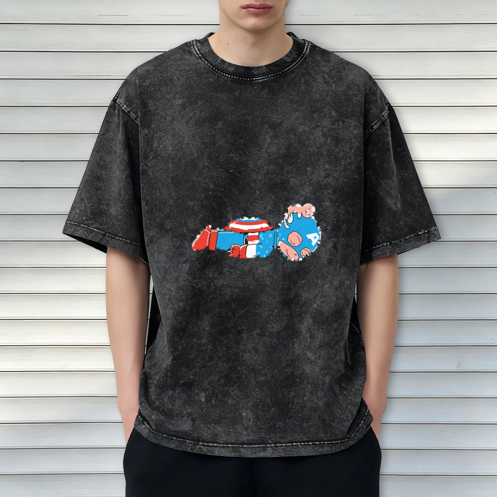 Oversized Acid Wash T-Shirt With Distressed Captain America Art