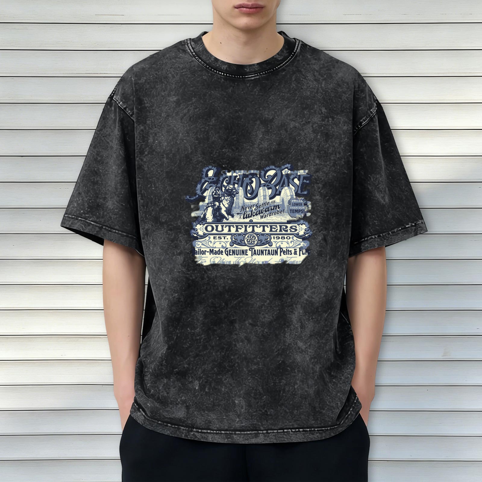 Distressed washed black round neck short-sleeved T-shirt themed printed outdoor style top