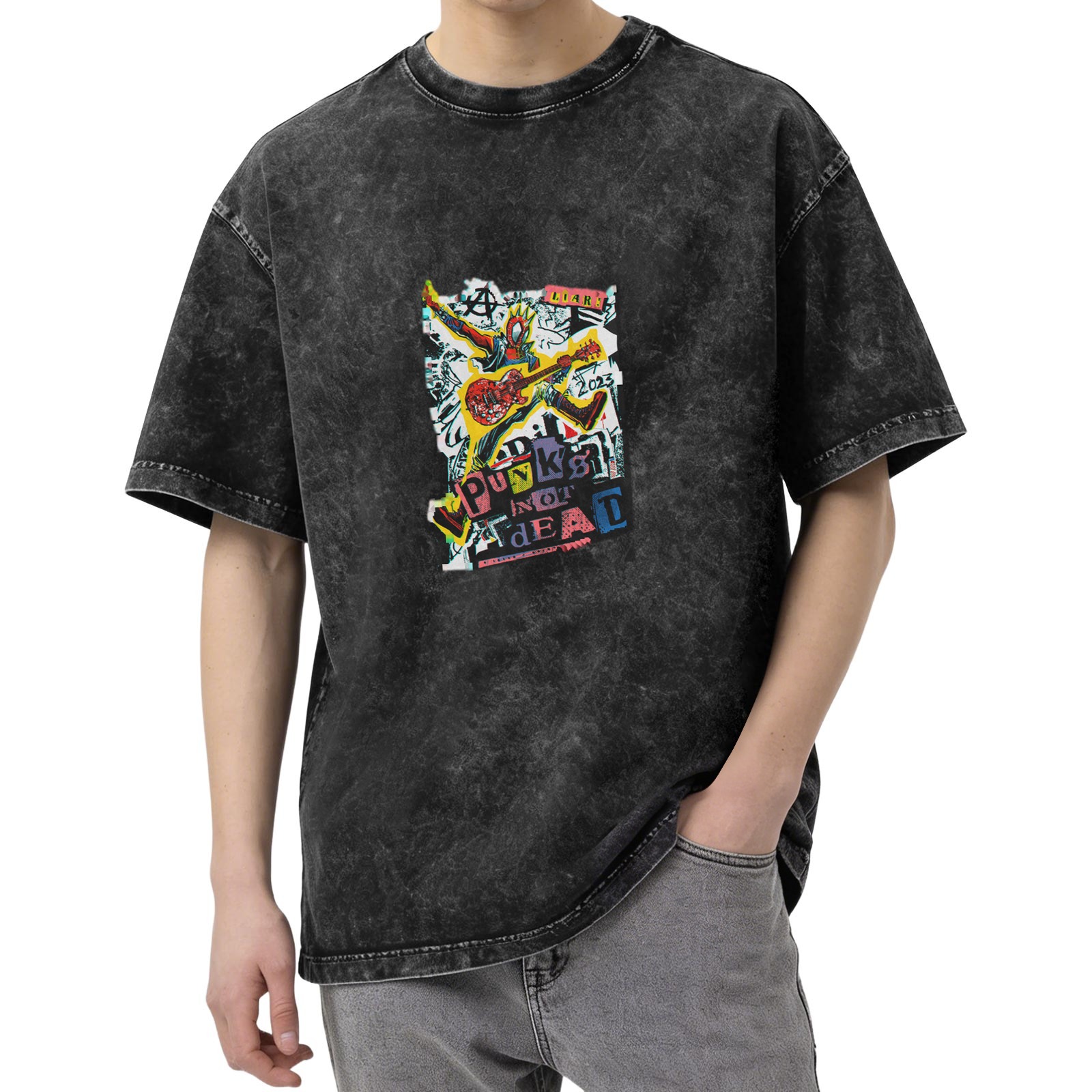 Oversized Acid Wash T-Shirt with Punk Spider Graphic Print - 'Punks Not Dead' Design