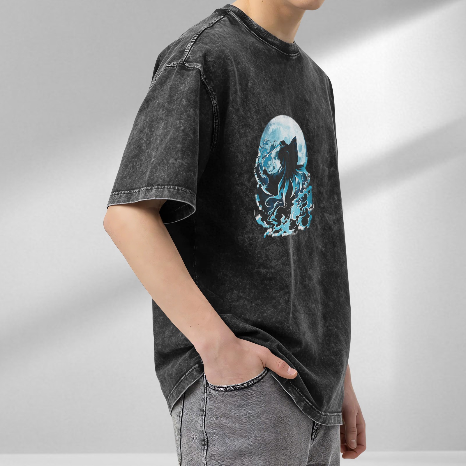 Oversized Acid Wash T-Shirt With Moon Wolf Silhouette Graphic