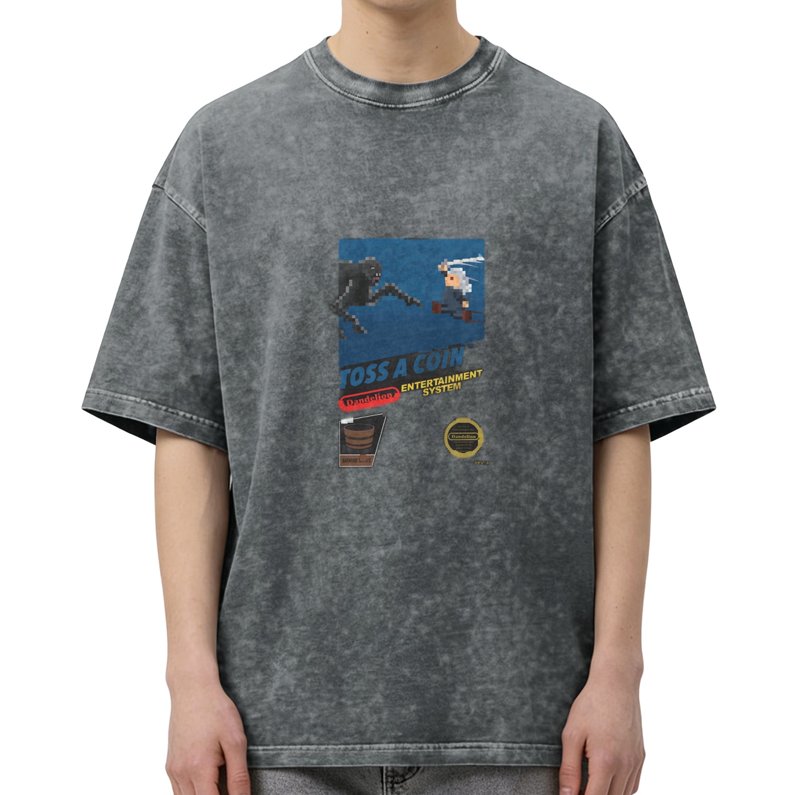 Retro distressed black pixel game themed printed loose short-sleeved T-shirt