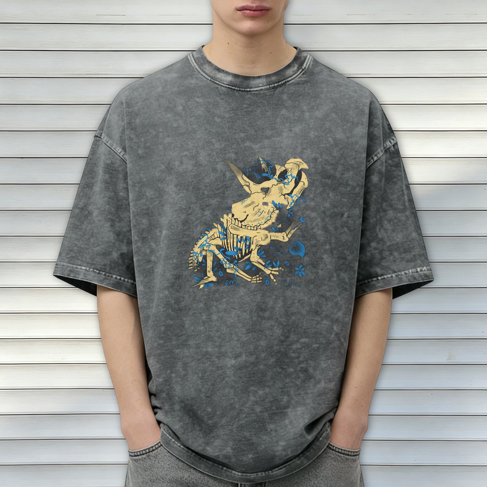 Oversized Acid Wash T-Shirt with Dinosaur Skeleton Graphic