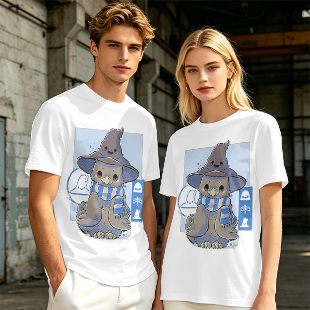 Owl in wizard hat and striped scarf graphic tee