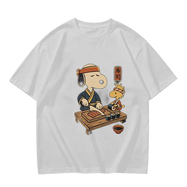 Olive T-shirt with Snoopy and Woodstock making sushi print
