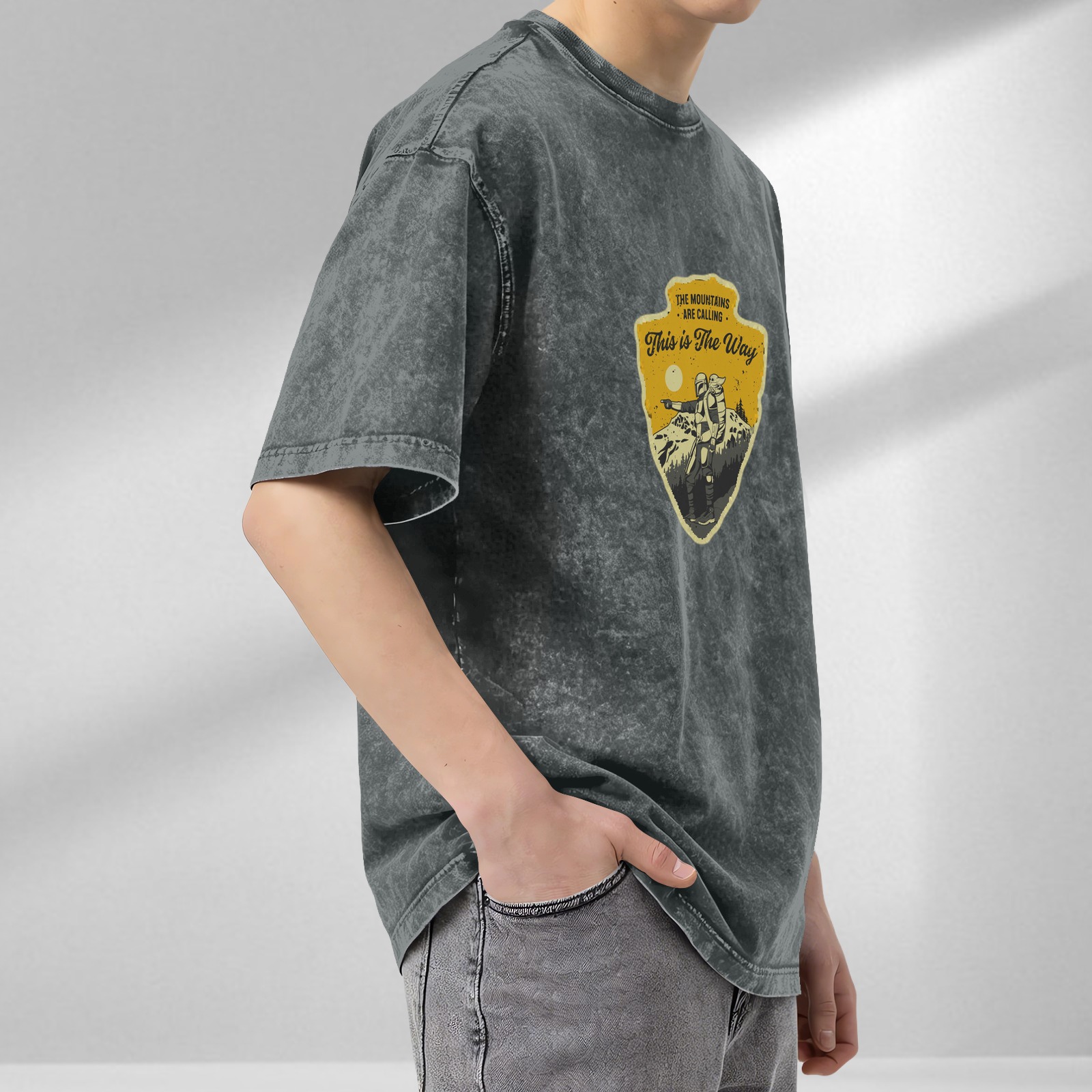 Distressed washed black short-sleeved T-shirt Mandalorian themed outdoor mountaineering print Loose round neck top