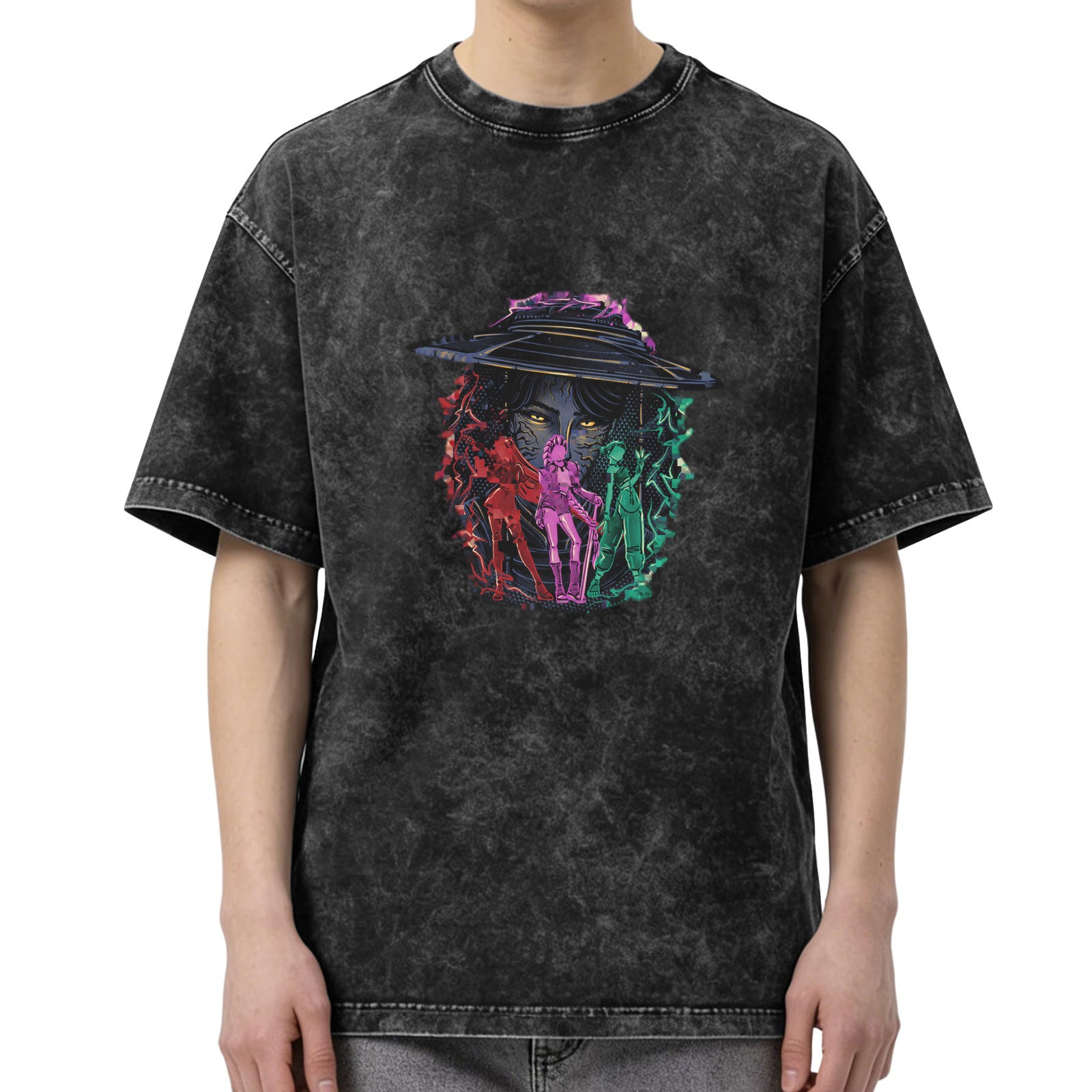 Distressed black loose short-sleeved T-shirt with cyber style character print