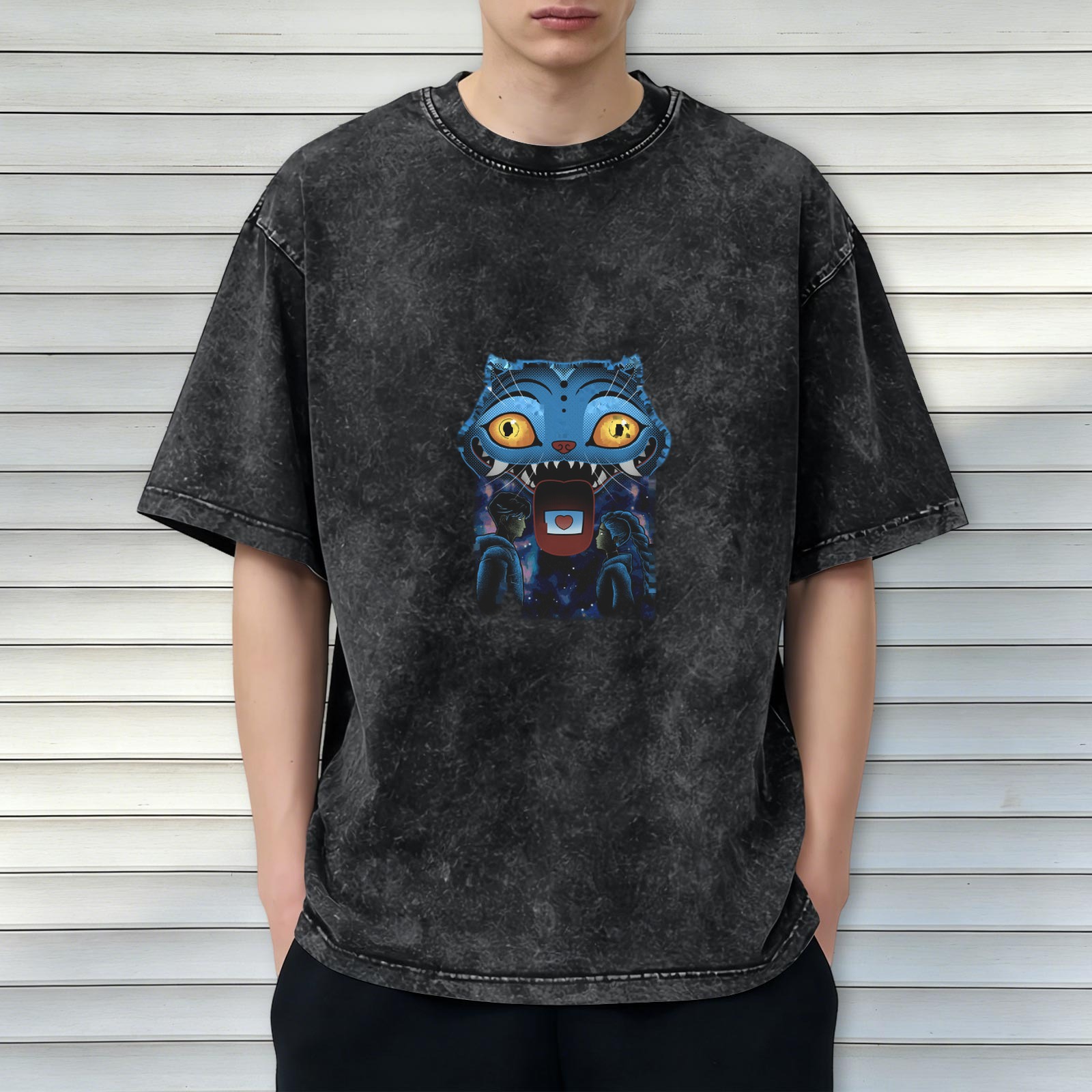 Distressed washed black loose short-sleeved T-shirt with blue cartoon monster pattern printed on the chest
